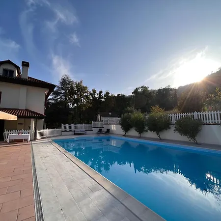 Villa Group - 40 Guests - Private Pool - Tenniscourt - Private Cook - Converance Villaitaly Eu Cairo Montenotte
