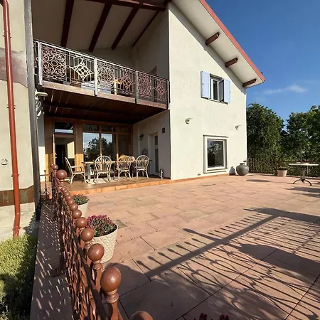Villa Group - 40 Guests - Private Pool - Tenniscourt - Private Cook - Converance Villaitaly Eu Cairo Montenotte