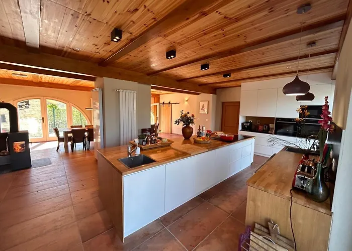 Villa Group - 40 Guests - Private Pool - Tenniscourt - Private Cook - Converance Villaitaly Eu